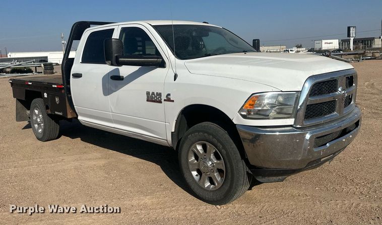 image for item OC9457 2015 Dodge Ram 3500HD  Crew Cab flatbed pickup truck