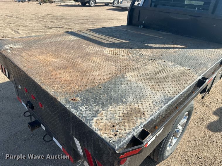 image for item OC9457 2015 Dodge Ram 3500HD  Crew Cab flatbed pickup truck