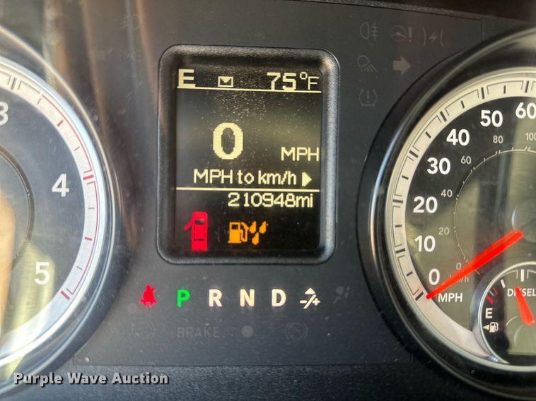 image for item OC9457 2015 Dodge Ram 3500HD  Crew Cab flatbed pickup truck