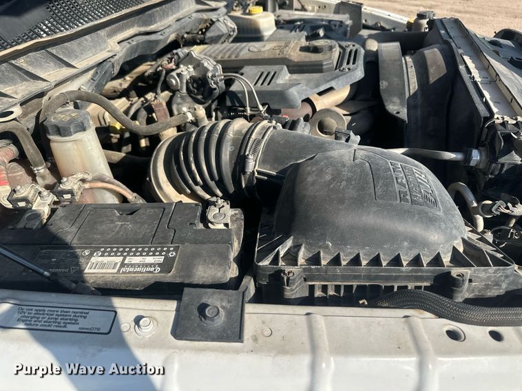 image for item OC9457 2015 Dodge Ram 3500HD  Crew Cab flatbed pickup truck