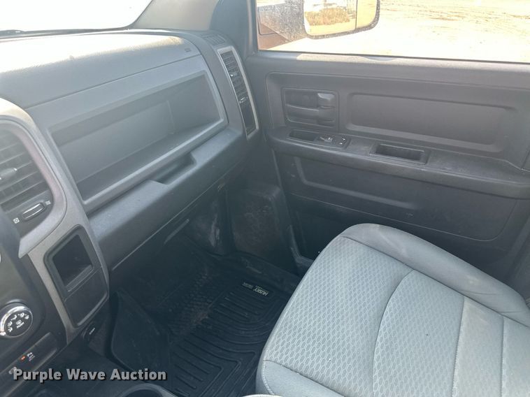 image for item OC9458 2017 Dodge Ram 2500HD  Crew Cab pickup truck