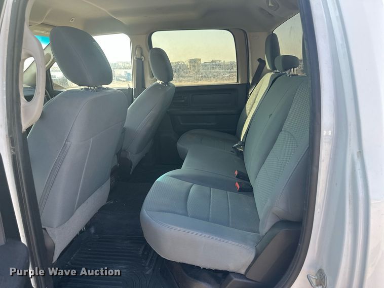 image for item OC9458 2017 Dodge Ram 2500HD  Crew Cab pickup truck