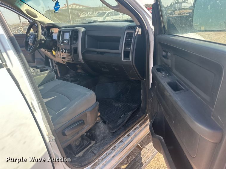 image for item OC9458 2017 Dodge Ram 2500HD  Crew Cab pickup truck