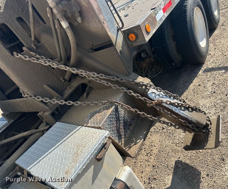 image for item OC9459 1990 Ford AeroMax L9000 crane truck