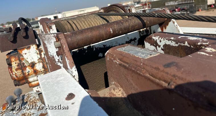 image for item OC9459 1990 Ford AeroMax L9000 crane truck