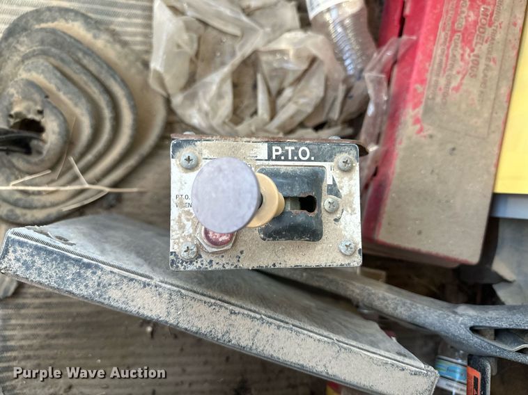 image for item OC9459 1990 Ford AeroMax L9000 crane truck