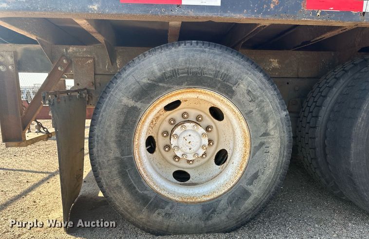 image for item OC9459 1990 Ford AeroMax L9000 crane truck