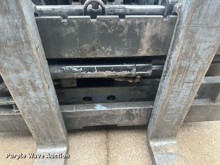 image for item OC9471 Clark  forklift