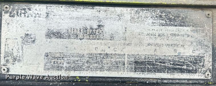 image for item OC9471 Clark  forklift