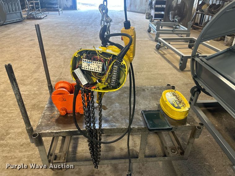 image for item OC9474 Budgit BEHCO116  Budgit chain hoist