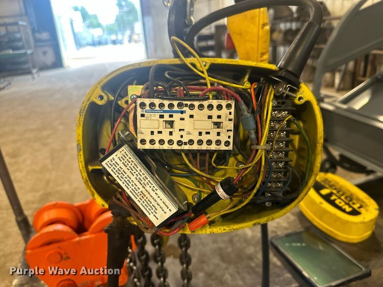 image for item OC9474 Budgit BEHCO116  Budgit chain hoist