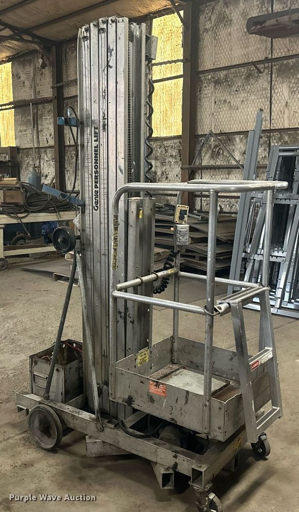 image for item OC9476 Genie PLC-30P  vertical lift