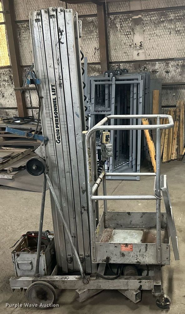 image for item OC9476 Genie PLC-30P  vertical lift