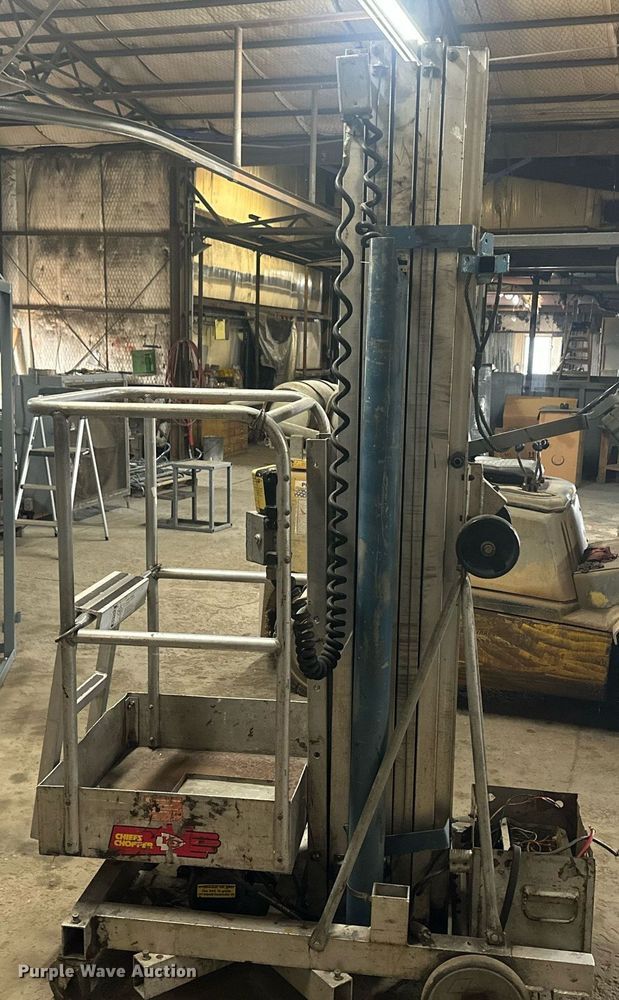 image for item OC9476 Genie PLC-30P  vertical lift