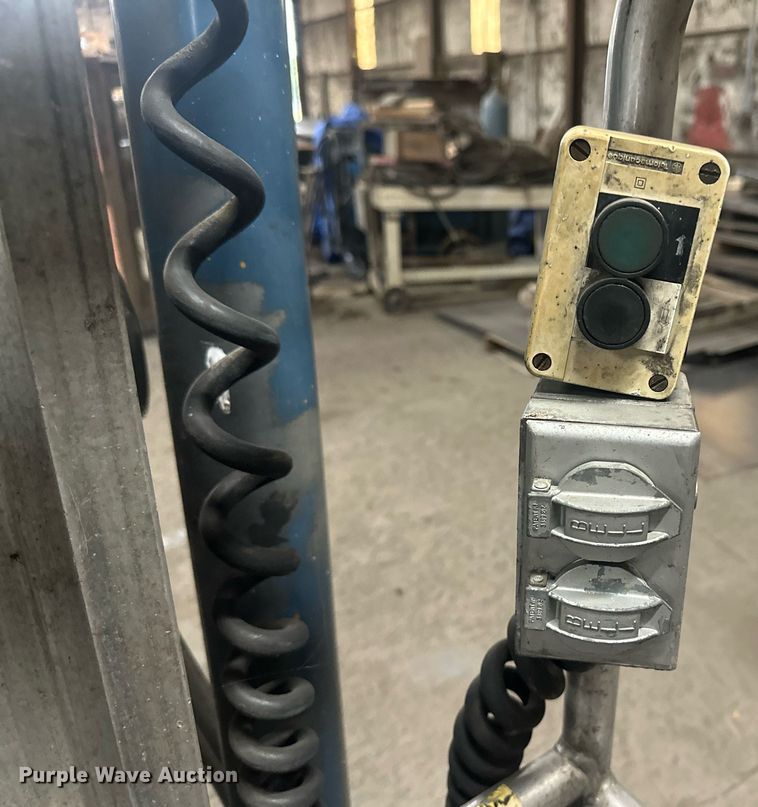 image for item OC9476 Genie PLC-30P  vertical lift