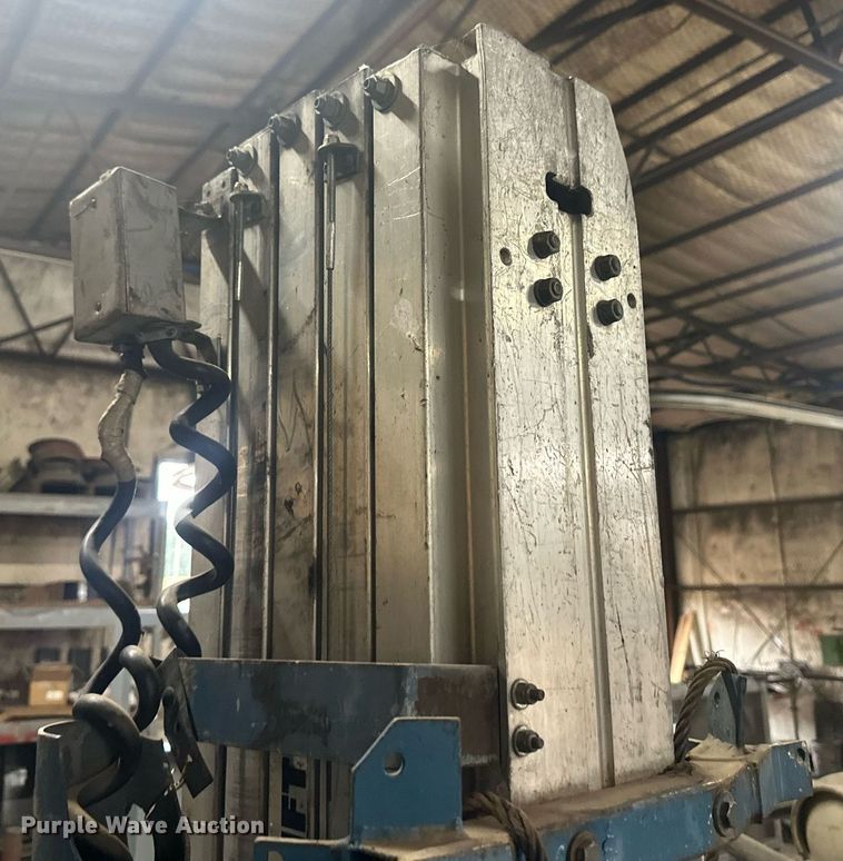 image for item OC9476 Genie PLC-30P  vertical lift