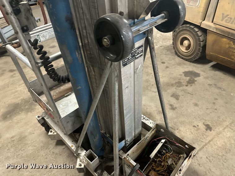 image for item OC9476 Genie PLC-30P  vertical lift