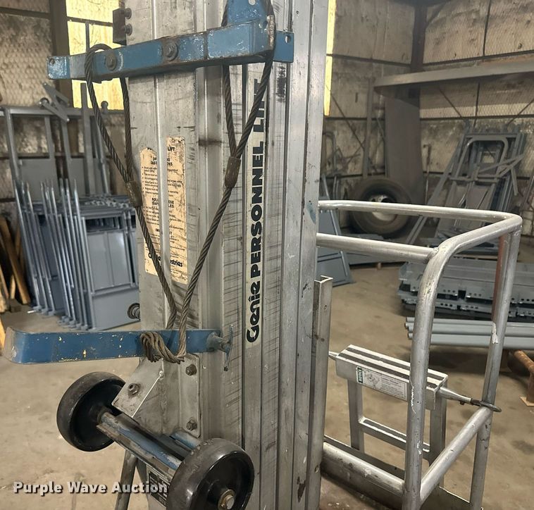 image for item OC9476 Genie PLC-30P  vertical lift