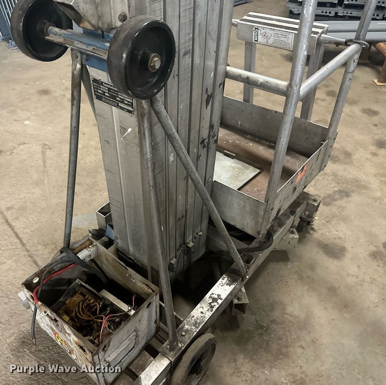 image for item OC9476 Genie PLC-30P  vertical lift