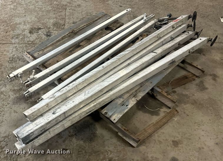 image for item OC9476 Genie PLC-30P  vertical lift