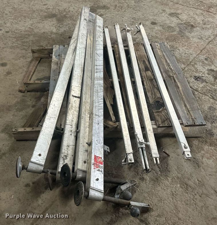 image for item OC9476 Genie PLC-30P  vertical lift