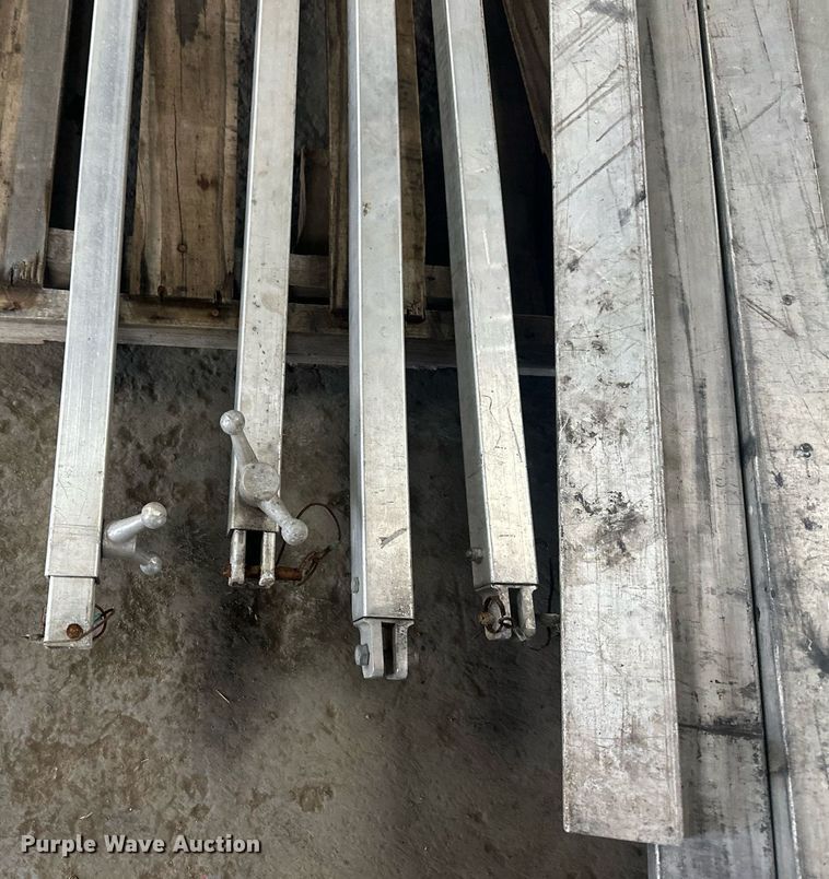 image for item OC9476 Genie PLC-30P  vertical lift