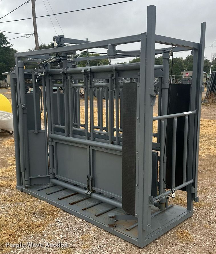 image for item OC9479 Squeeze chute