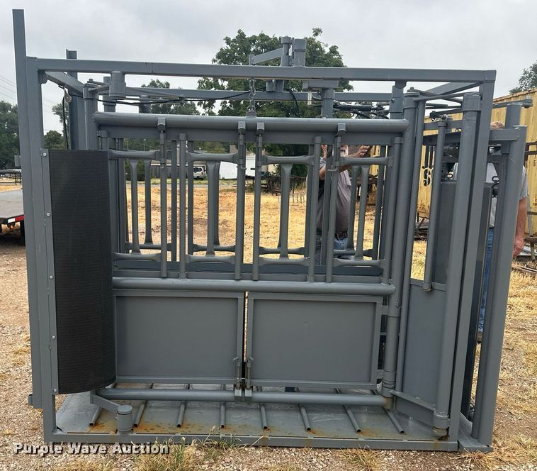 image for item OC9479 Squeeze chute