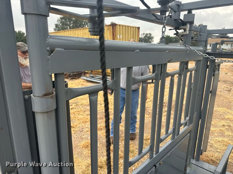 image for item OC9479 Squeeze chute