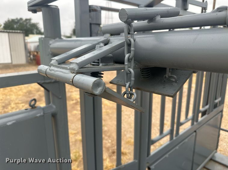 image for item OC9479 Squeeze chute