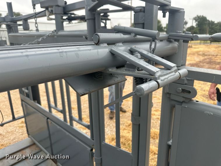 image for item OC9479 Squeeze chute