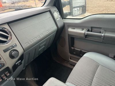 image for item OC9483 2012 Ford F250 Super Duty  SuperCab pickup truck