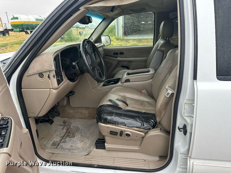 image for item OC9484 2003 Chevrolet Silverado 2500HD  Crew Cab pickup truck