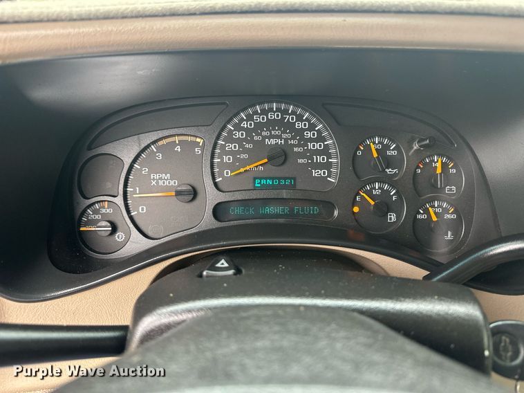 image for item OC9484 2003 Chevrolet Silverado 2500HD  Crew Cab pickup truck