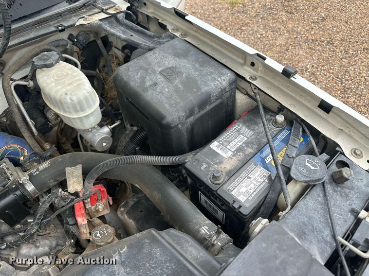 image for item OC9484 2003 Chevrolet Silverado 2500HD  Crew Cab pickup truck