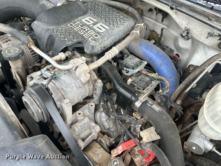 image for item OC9484 2003 Chevrolet Silverado 2500HD  Crew Cab pickup truck