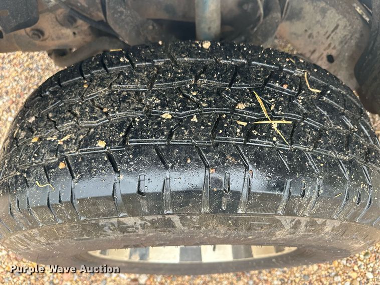 image for item OC9484 2003 Chevrolet Silverado 2500HD  Crew Cab pickup truck