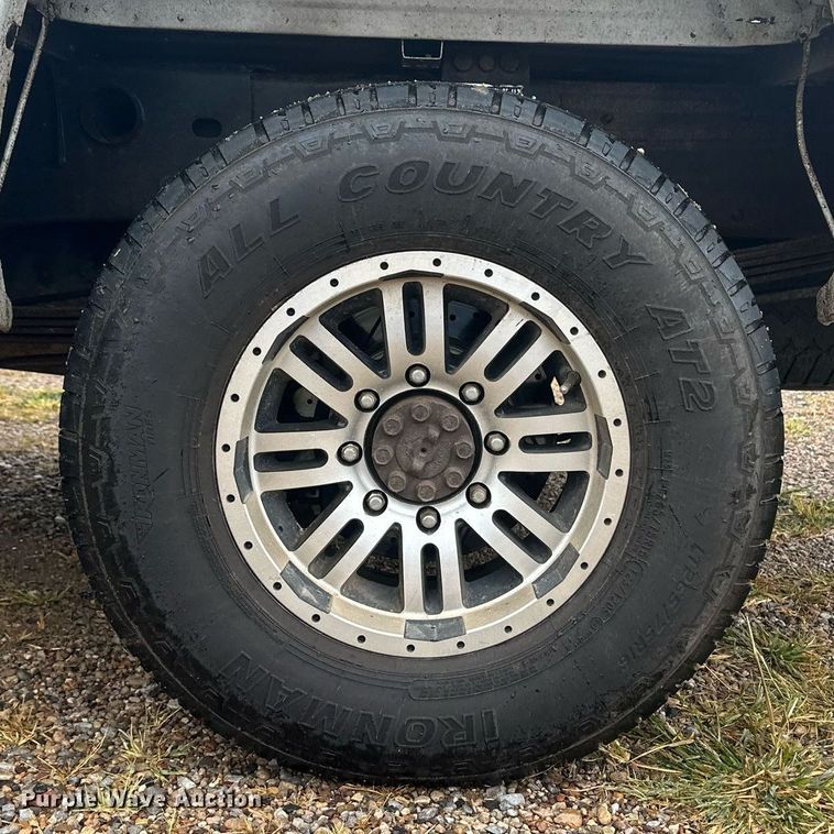 image for item OC9484 2003 Chevrolet Silverado 2500HD  Crew Cab pickup truck