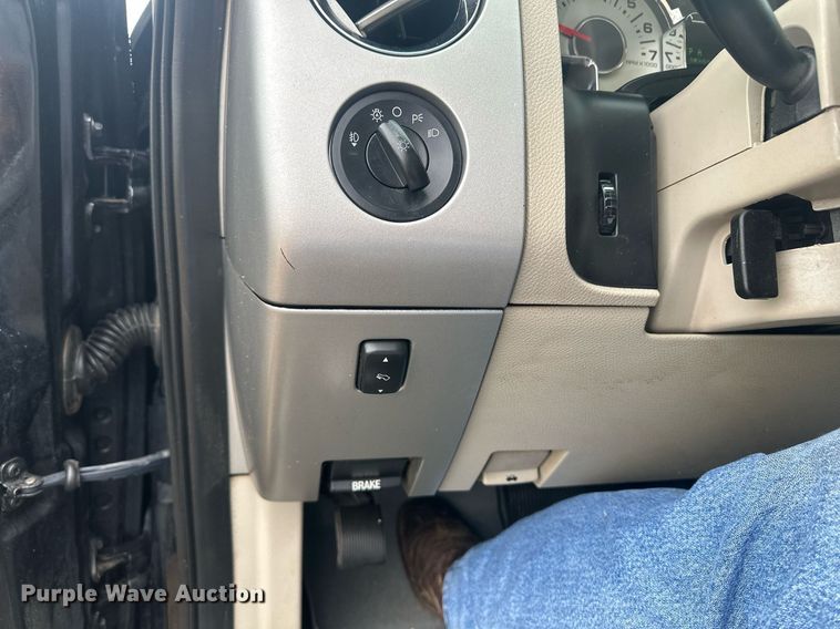 image for item OC9486 2010 Ford Expedition  SUV