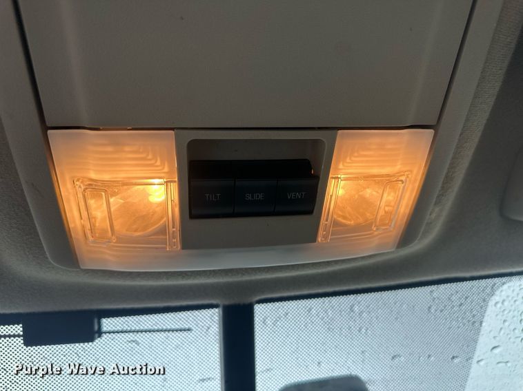 image for item OC9486 2010 Ford Expedition  SUV