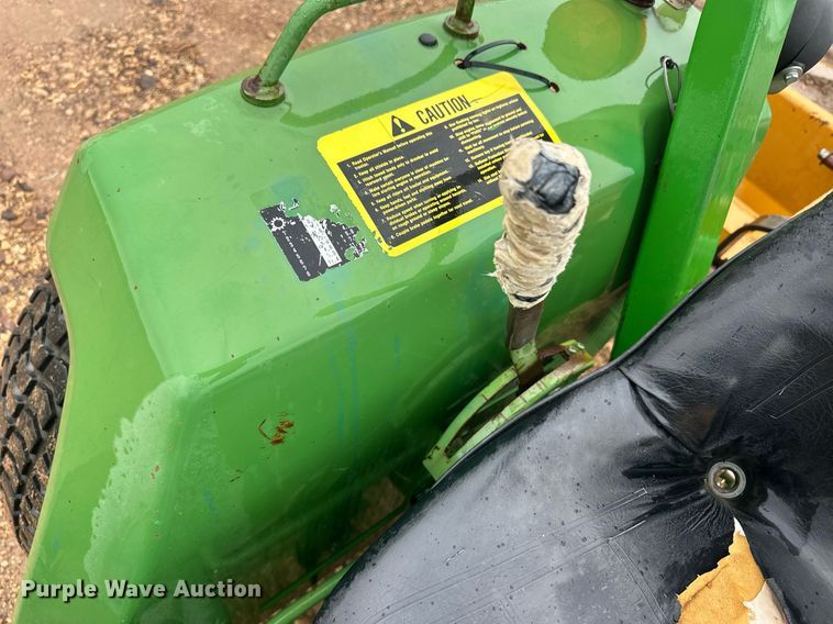 image for item OC9487 1986 John Deere 750  MFWD tractor