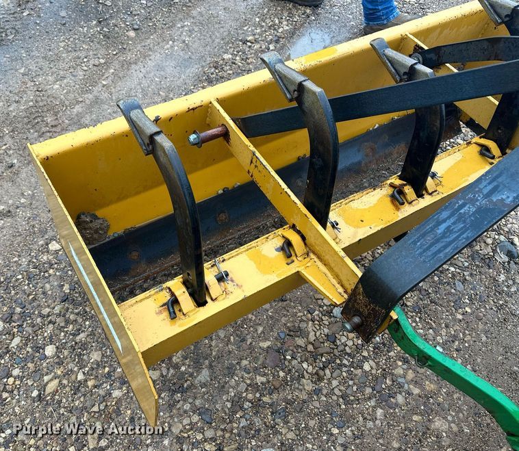 image for item OC9487 1986 John Deere 750  MFWD tractor