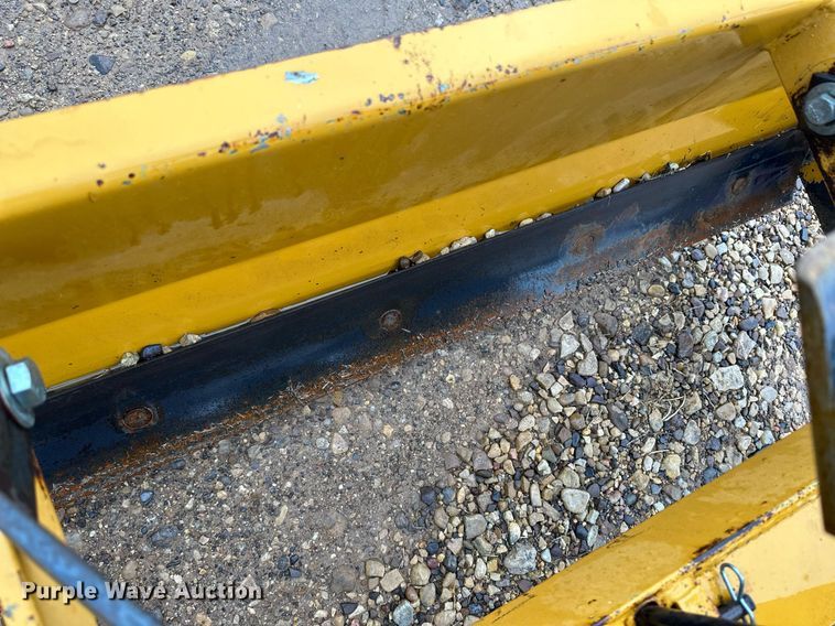 image for item OC9487 1986 John Deere 750  MFWD tractor