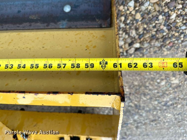 image for item OC9487 1986 John Deere 750  MFWD tractor