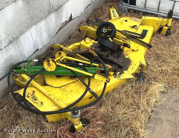 image for item OC9487 1986 John Deere 750  MFWD tractor