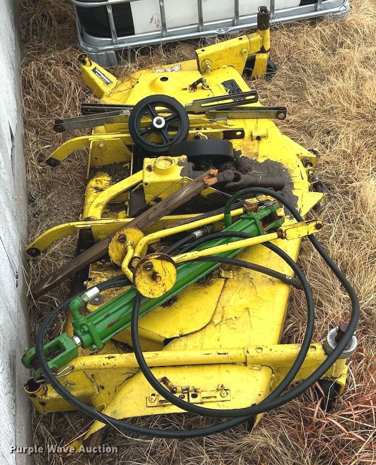 image for item OC9487 1986 John Deere 750  MFWD tractor