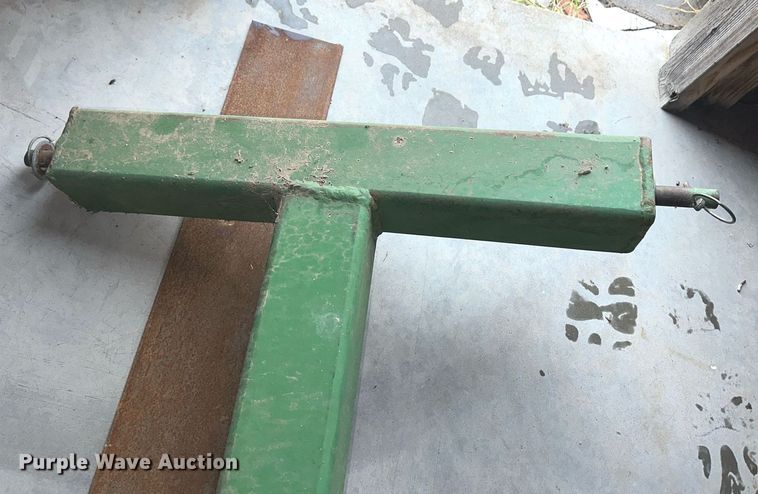 image for item OC9487 1986 John Deere 750  MFWD tractor