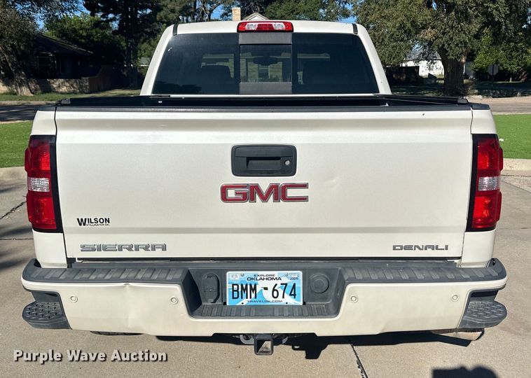 image for item OC9495 2015 GMC  Sierra 1500 Denali  Crew Cab pickup truck