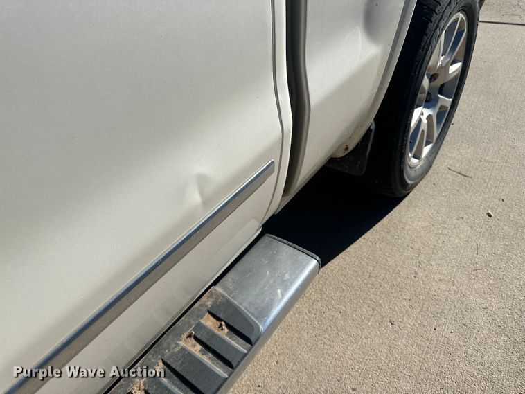 image for item OC9495 2015 GMC  Sierra 1500 Denali  Crew Cab pickup truck