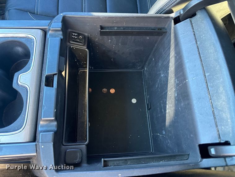 image for item OC9495 2015 GMC  Sierra 1500 Denali  Crew Cab pickup truck